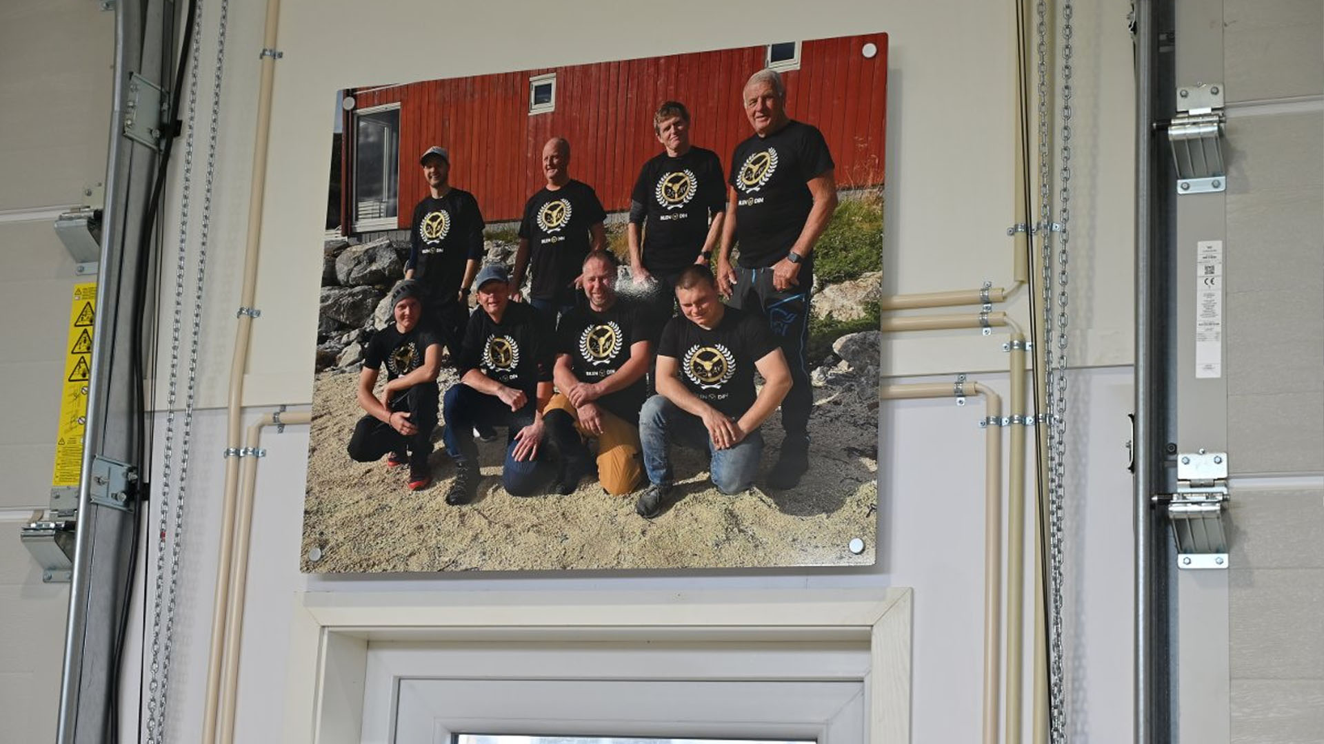 Million-rekord-07 Høyt verdsatte ansatte pryder også veggene her. Foto: Anne Kristine Dehli